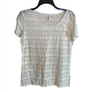 Elle ivory sheer lace top. Medium